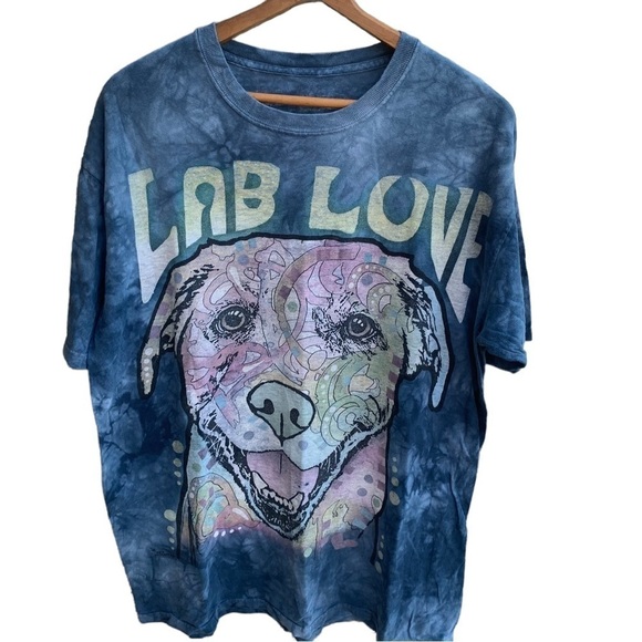 The Mountain Lab Love Dog Tee Shirt - Picture 1 of 7